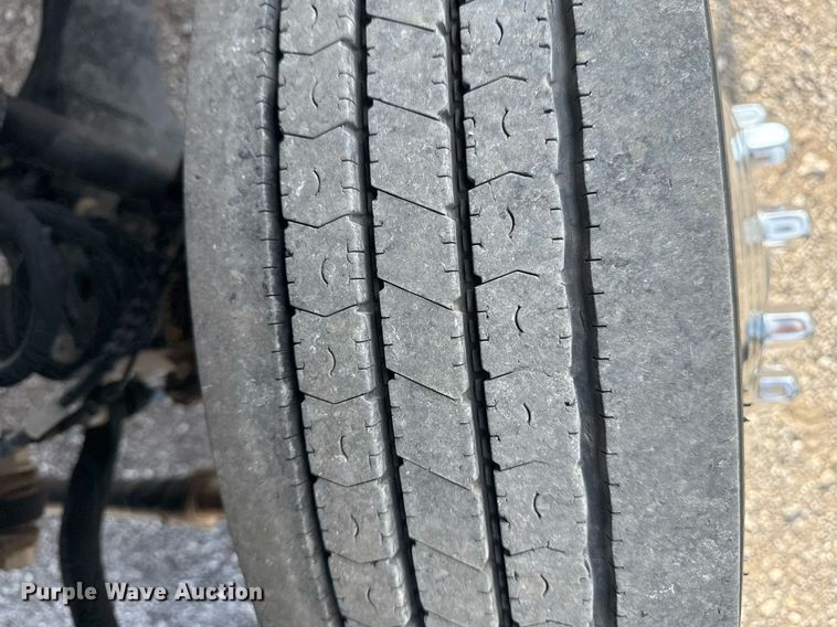 image for item EG5761 2018 Ford F550 flatbed truck