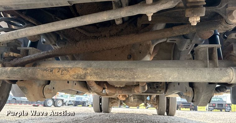 image for item EG5761 2018 Ford F550 flatbed truck