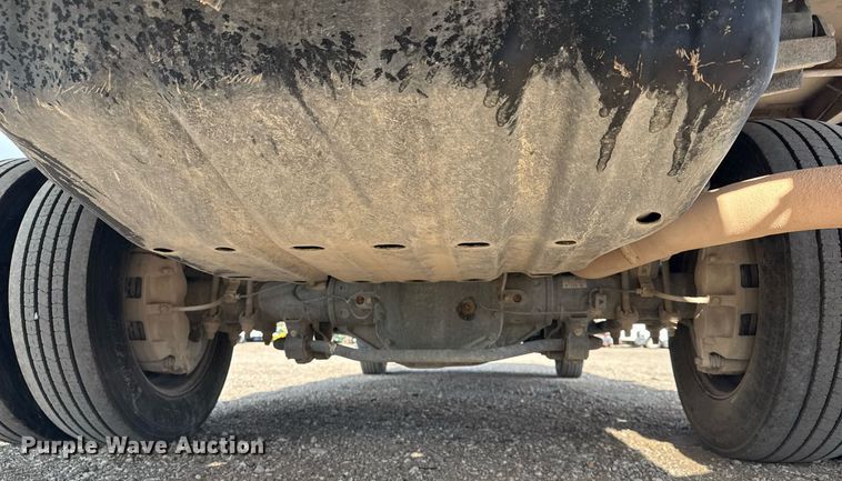 image for item EG5761 2018 Ford F550 flatbed truck