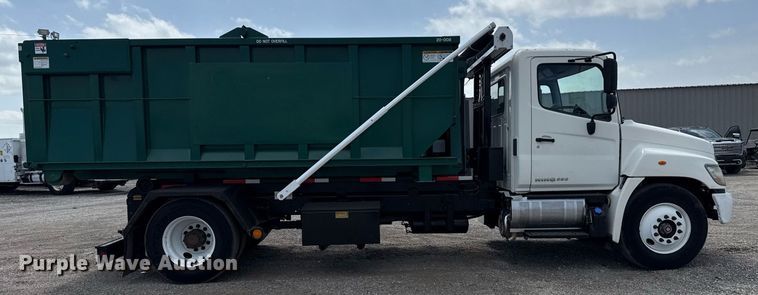 image for item EG5765 2013 Hino 338 roll-off container truck