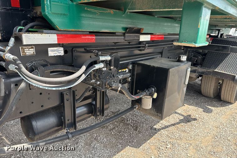 image for item EG5765 2013 Hino 338 roll-off container truck