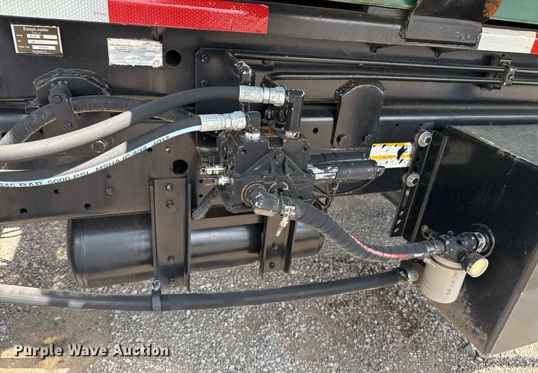 image for item EG5765 2013 Hino 338 roll-off container truck