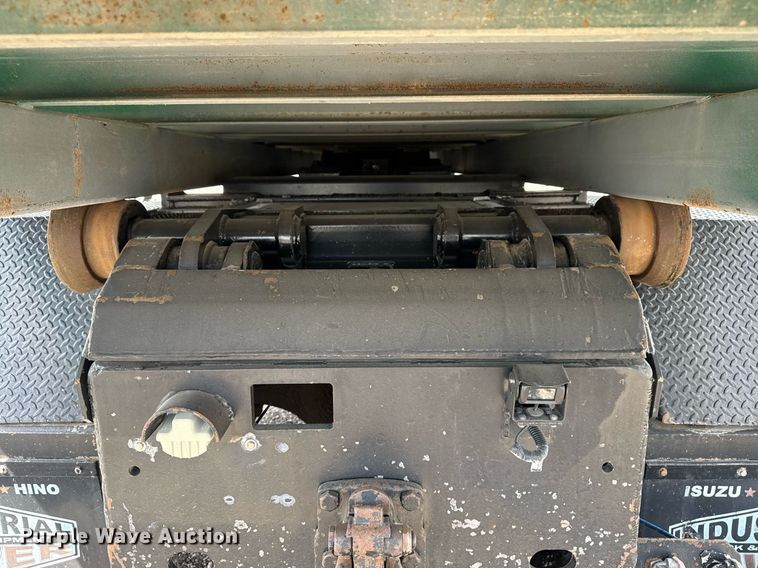 image for item EG5765 2013 Hino 338 roll-off container truck