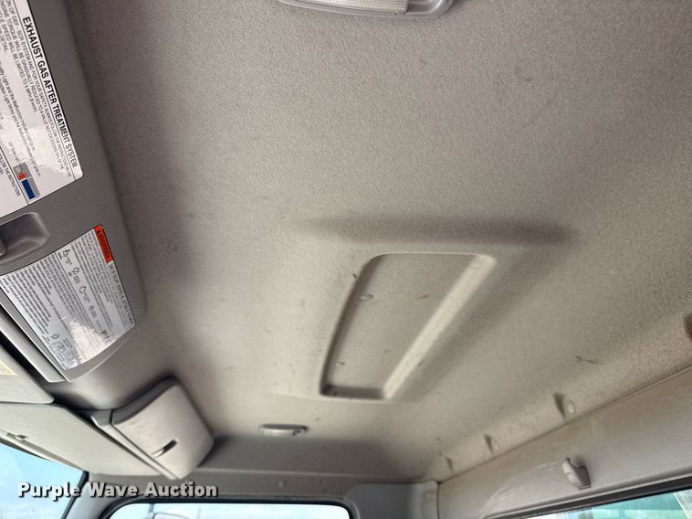 image for item EG5765 2013 Hino 338 roll-off container truck