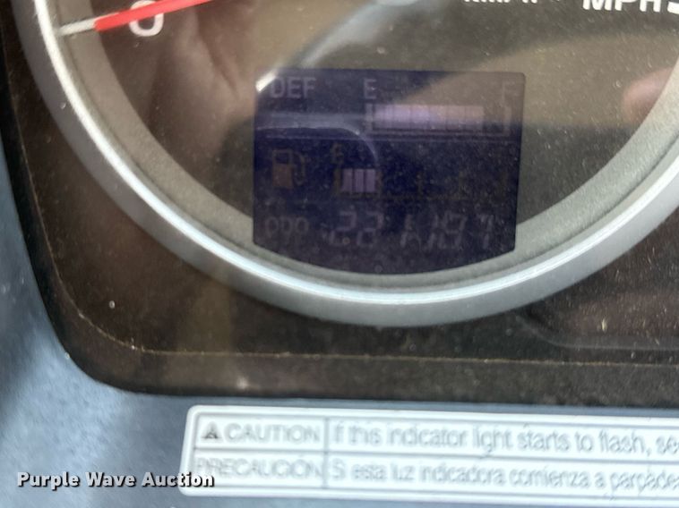 image for item EG5765 2013 Hino 338 roll-off container truck