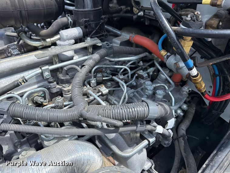 image for item EG5765 2013 Hino 338 roll-off container truck