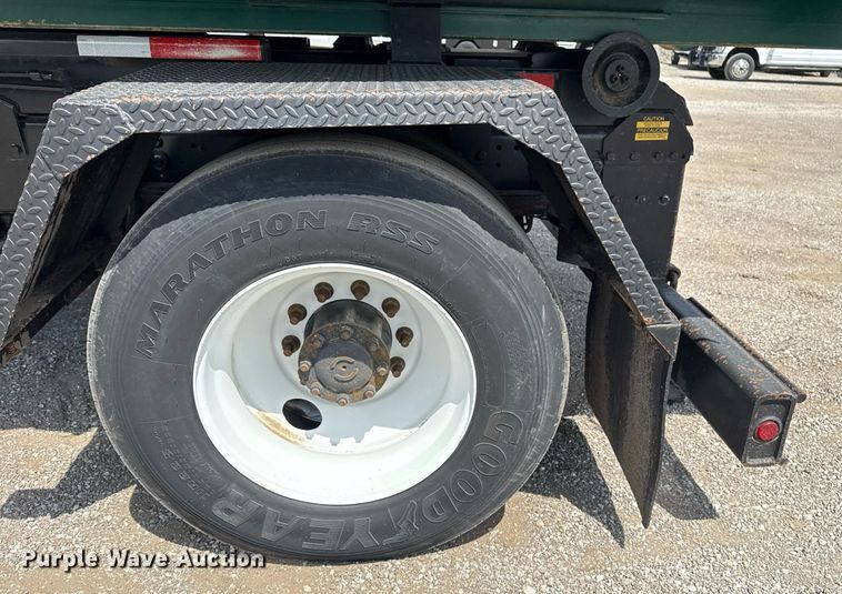 image for item EG5765 2013 Hino 338 roll-off container truck