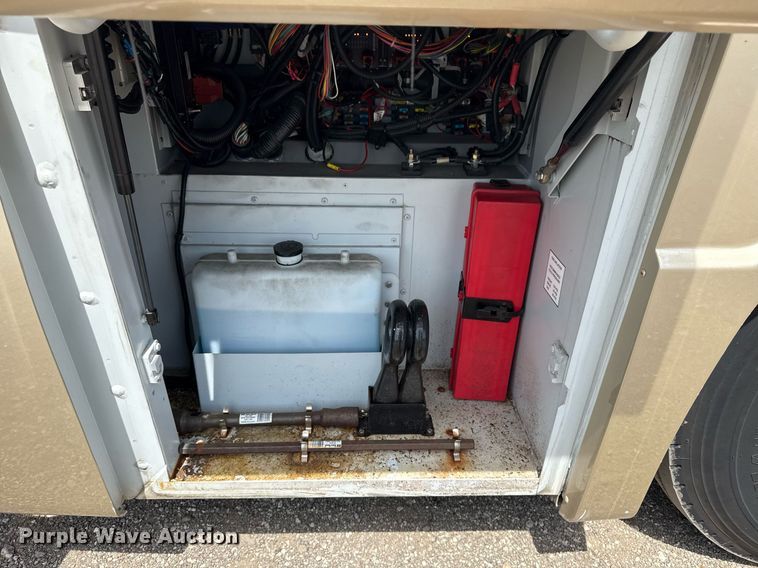 image for item EG5768 2009 BlueBird Coachworks coach bus