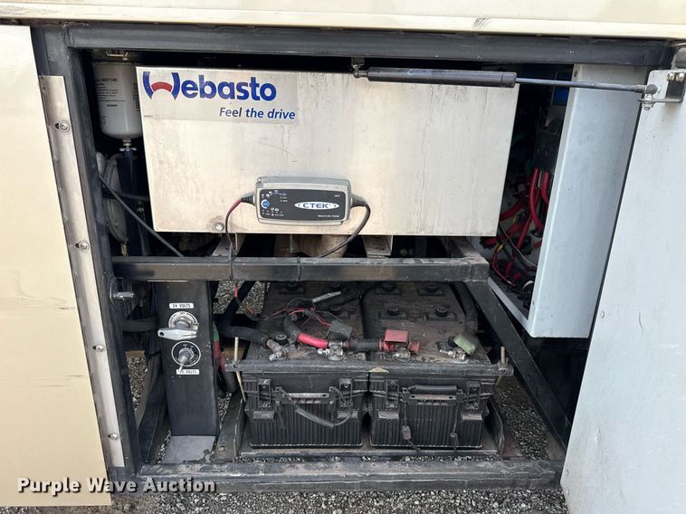 image for item EG5768 2009 BlueBird Coachworks coach bus