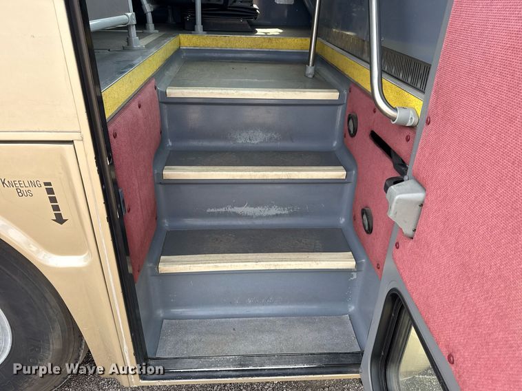 image for item EG5768 2009 BlueBird Coachworks coach bus