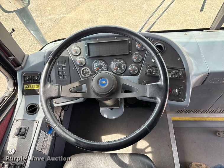 image for item EG5768 2009 BlueBird Coachworks coach bus