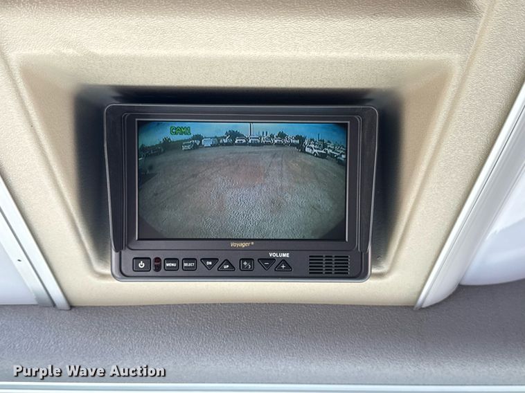 image for item EG5768 2009 BlueBird Coachworks coach bus