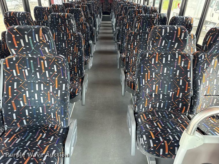 image for item EG5768 2009 BlueBird Coachworks coach bus