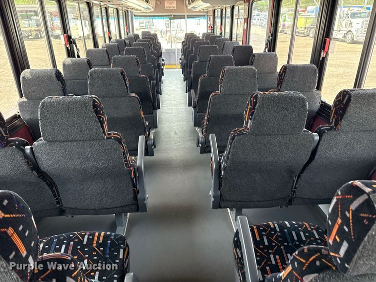 image for item EG5768 2009 BlueBird Coachworks coach bus