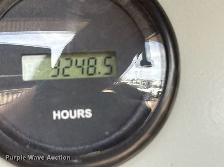 image for item EG5768 2009 BlueBird Coachworks coach bus