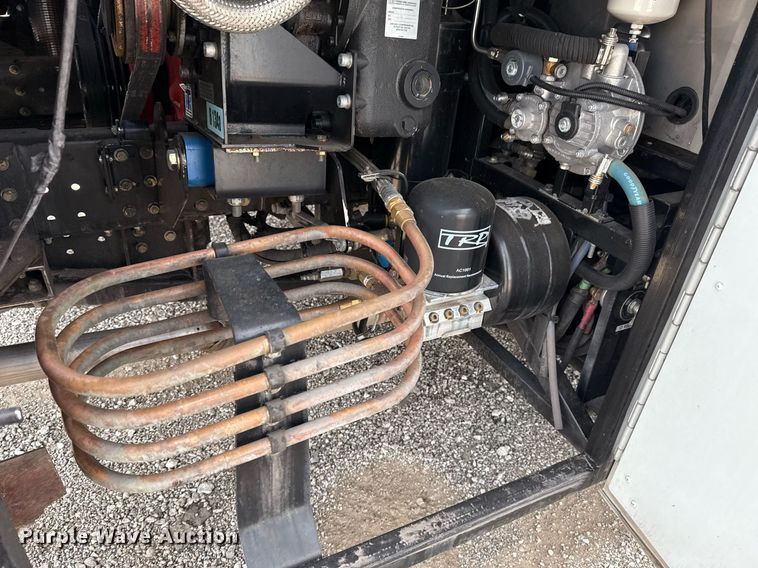 image for item EG5768 2009 BlueBird Coachworks coach bus