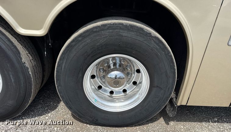 image for item EG5768 2009 BlueBird Coachworks coach bus