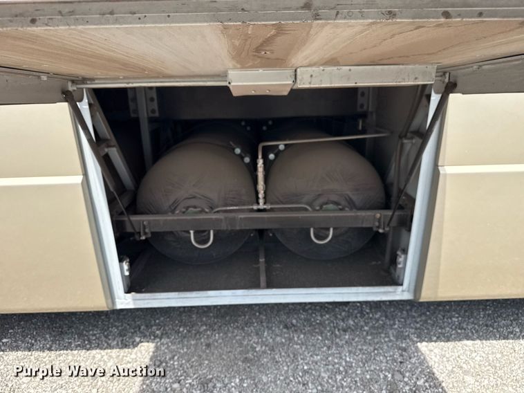 image for item EG5768 2009 BlueBird Coachworks coach bus