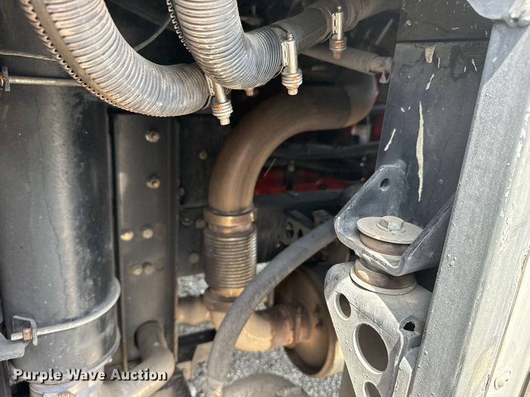 image for item EG5768 2009 BlueBird Coachworks coach bus