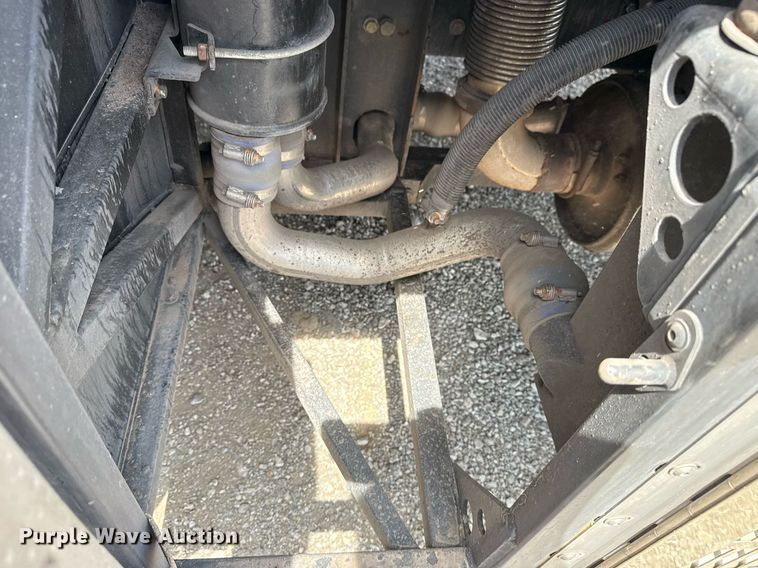 image for item EG5768 2009 BlueBird Coachworks coach bus