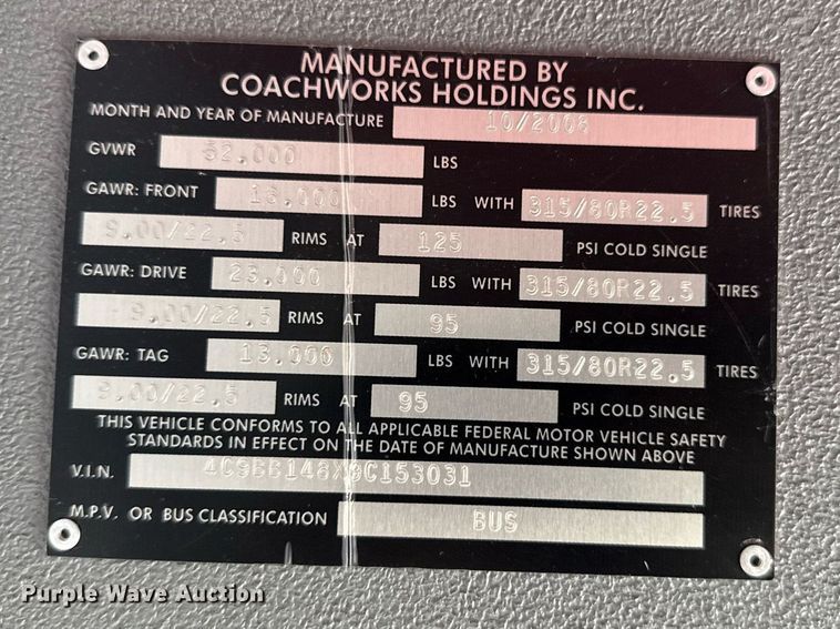 image for item EG5768 2009 BlueBird Coachworks coach bus