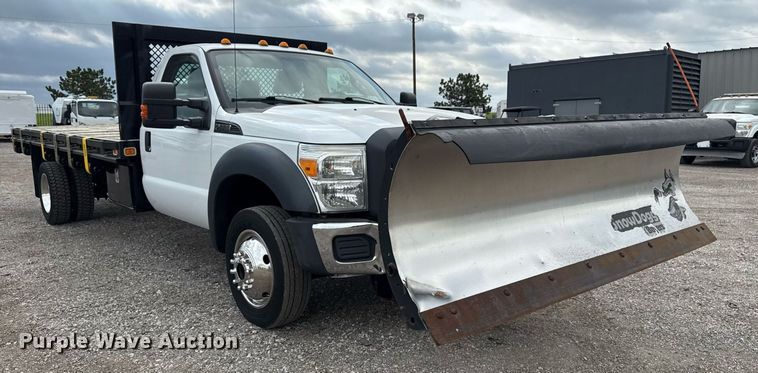 image for item EG5776 2013 Ford F550 flatbed truck