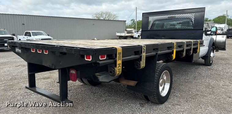 image for item EG5776 2013 Ford F550 flatbed truck