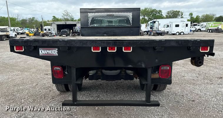 image for item EG5776 2013 Ford F550 flatbed truck