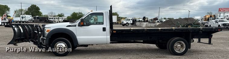 image for item EG5776 2013 Ford F550 flatbed truck