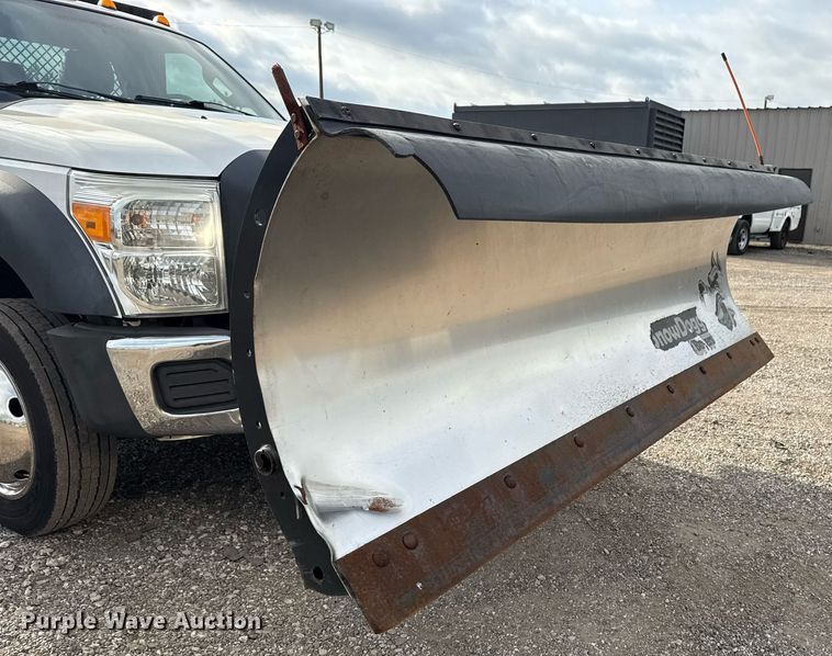 image for item EG5776 2013 Ford F550 flatbed truck