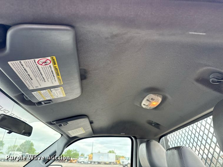 image for item EG5776 2013 Ford F550 flatbed truck