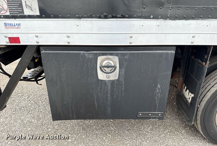 image for item EG5784 2014 Ford F550 box truck