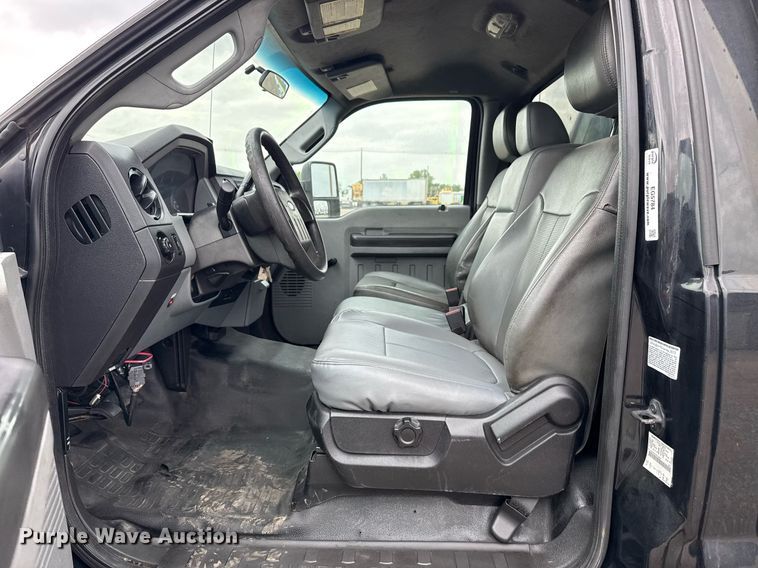 image for item EG5784 2014 Ford F550 box truck