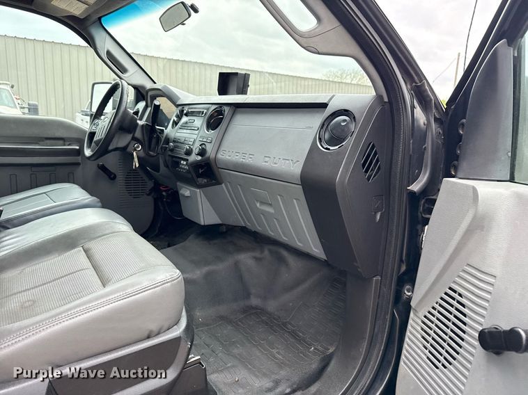 image for item EG5784 2014 Ford F550 box truck