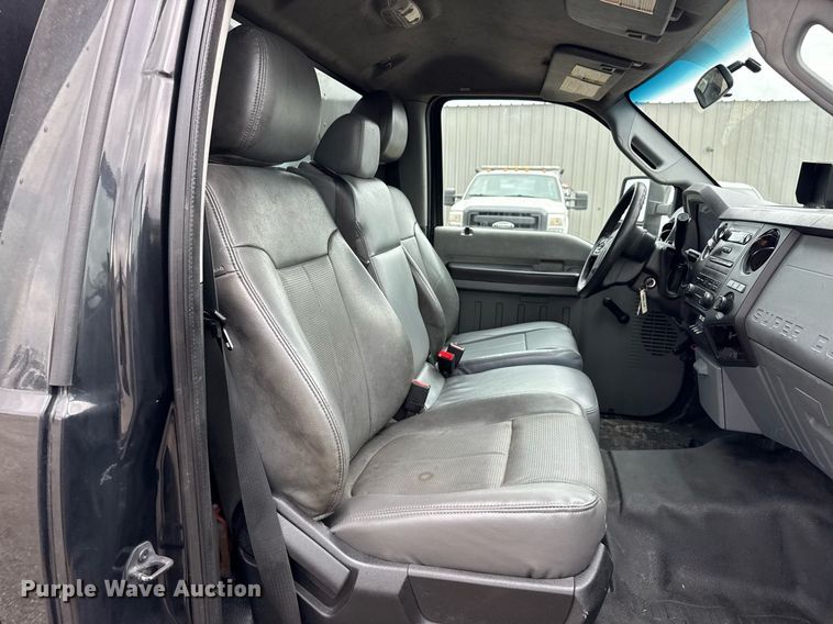 image for item EG5784 2014 Ford F550 box truck