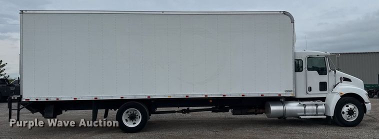 image for item EG5798 2019 Kenworth T370 box truck