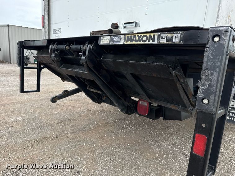 image for item EG5798 2019 Kenworth T370 box truck