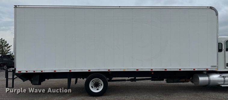image for item EG5798 2019 Kenworth T370 box truck