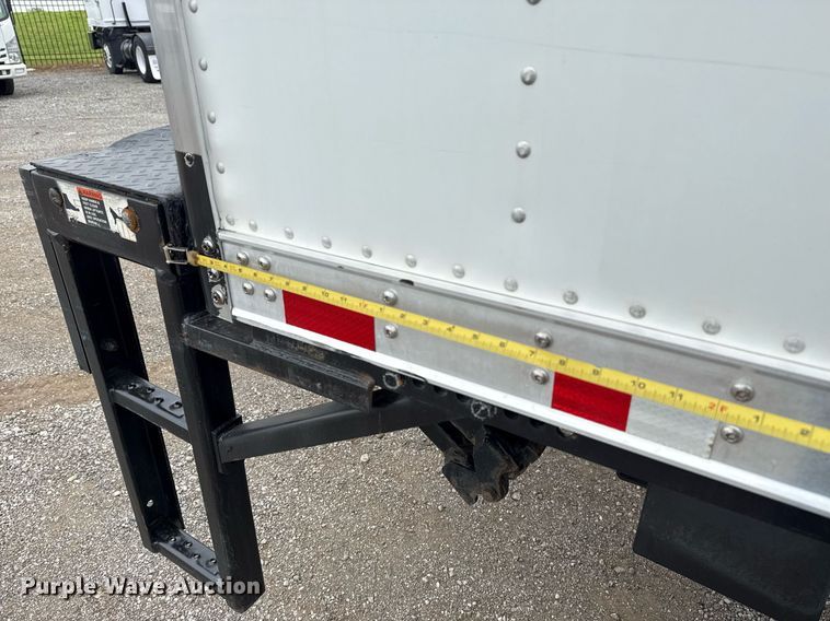 image for item EG5798 2019 Kenworth T370 box truck