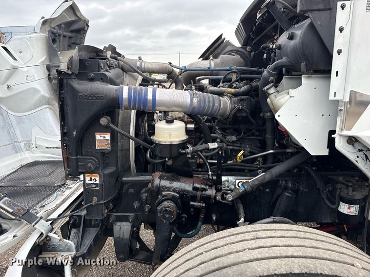 image for item EG5798 2019 Kenworth T370 box truck