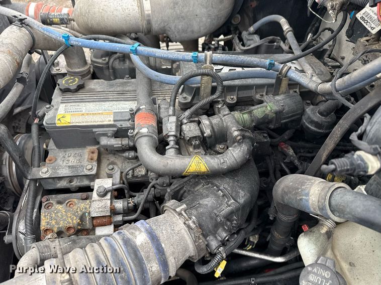 image for item EG5798 2019 Kenworth T370 box truck