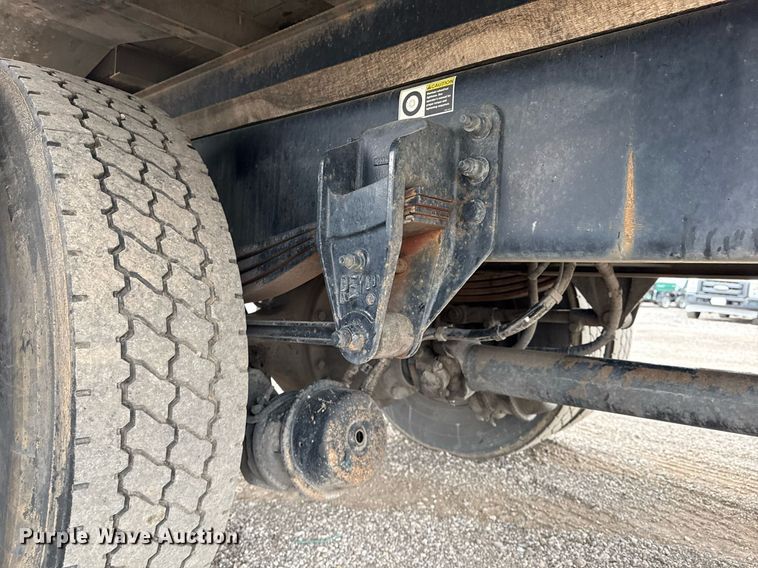 image for item EG5798 2019 Kenworth T370 box truck