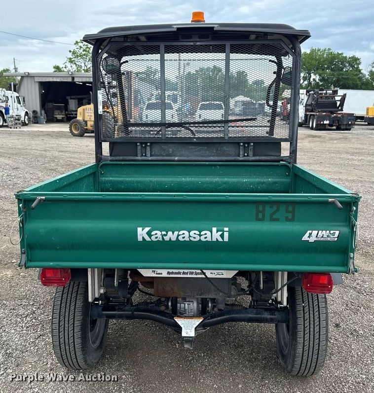 image for item EG5805 2007 Kawasaki Mule 3010 utility vehicle