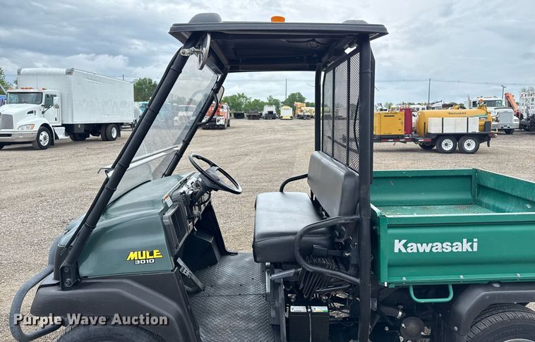 image for item EG5805 2007 Kawasaki Mule 3010 utility vehicle