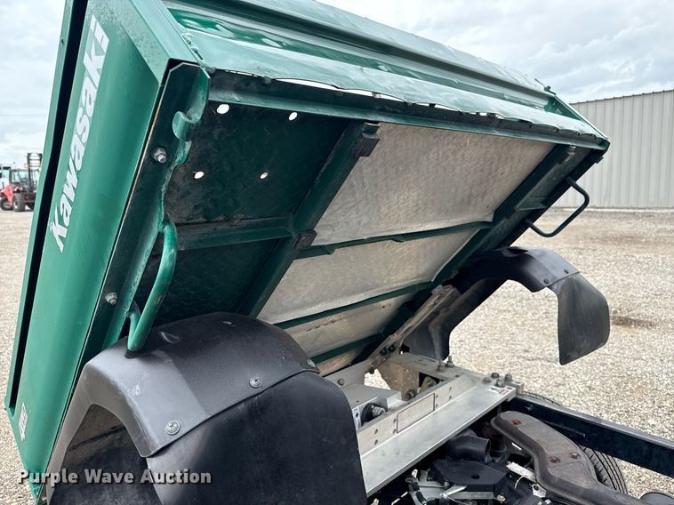 image for item EG5805 2007 Kawasaki Mule 3010 utility vehicle