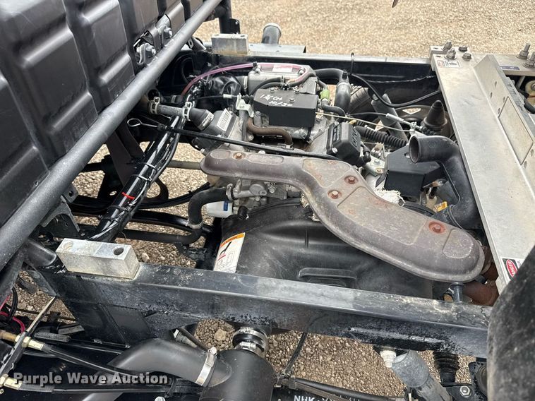 image for item EG5805 2007 Kawasaki Mule 3010 utility vehicle