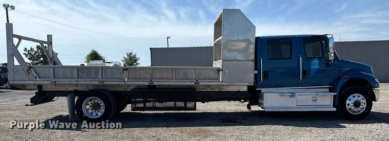 image for item EG5813 2013 International 4400 Crew Cab dump flatbed truck