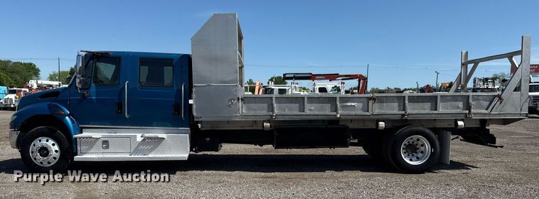image for item EG5813 2013 International 4400 Crew Cab dump flatbed truck