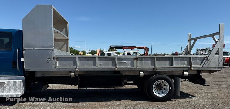image for item EG5813 2013 International 4400 Crew Cab dump flatbed truck