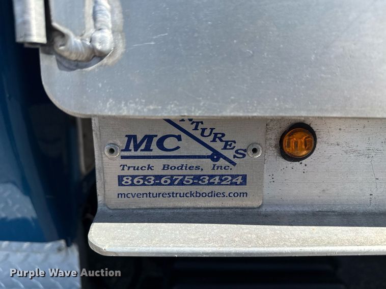 image for item EG5813 2013 International 4400 Crew Cab dump flatbed truck